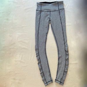 Like new Lululemon Run: Turn Around Tights